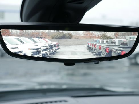 Used 2022 Chevrolet Silverado 1500 High Country w/ Technology Package image 34