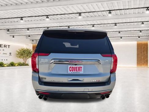 Used 2024 GMC Yukon AT4 w/ Technology Package AWD/4WD image 10