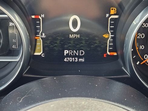 Used 2020 Jeep Gladiator Overland AWD/4WD image 16