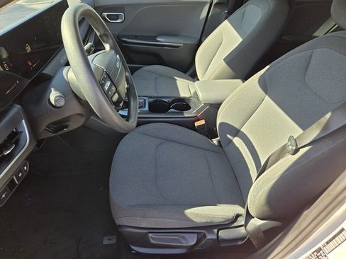 Certified 2025 Kia K4 FWD image 11