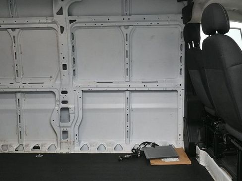Used 2024 RAM ProMaster 2500 w/ Convenience Group FWD image 11