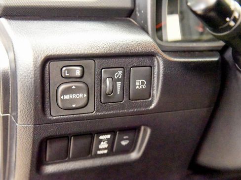 Used 2024 Toyota 4Runner SR5 image 15