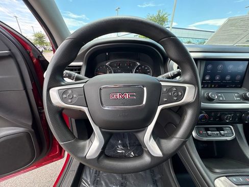 Used 2021 GMC Acadia SLE FWD image 29