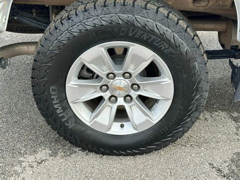 Used 2025 Chevrolet Silverado 1500 LT image 7