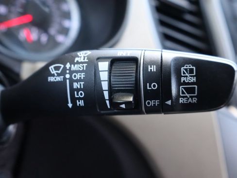 Used 2013 Hyundai Santa Fe Sport FWD image 32