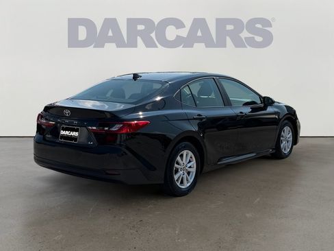 Used 2025 Toyota Camry LE FWD image 7
