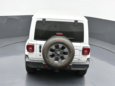 Used 2019 Jeep Wrangler Unlimited Sahara image 35