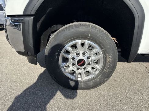 New 2026 GMC Sierra 2500 Pro image 10