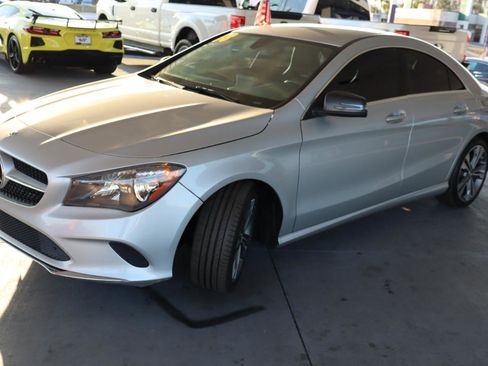 Used 2018 Mercedes-Benz CLA 250 image 9