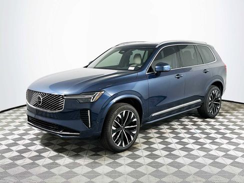 New 2026 Volvo XC90 B6 Plus w/ Protection Package image 3