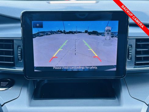 Used 2022 Ford Explorer XLT w/ Equipment Group 202A AWD/4WD image 13