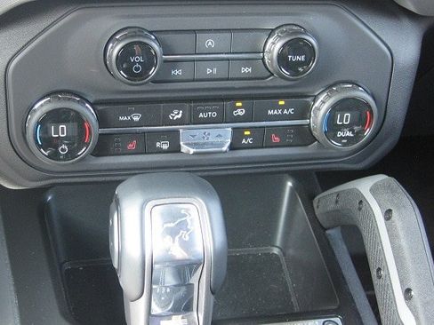 Used 2024 Ford Bronco Big Bend image 11