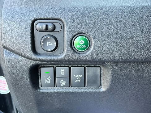 Used 2025 Honda Ridgeline RTL image 18