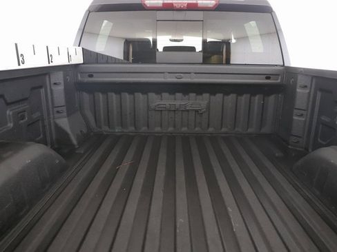 Used 2023 GMC Sierra 1500 AT4 w/ Technology Package image 30