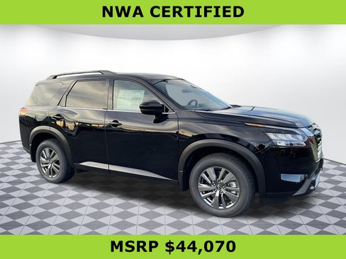Used 2025 Nissan Pathfinder SV w/ Black Appearance Package AWD/4WD image 1