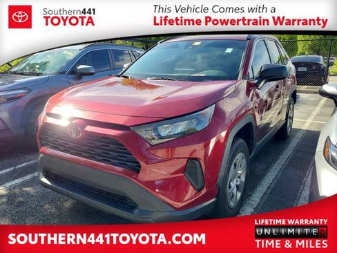 Used 2021 Toyota RAV4 LE FWD image 1