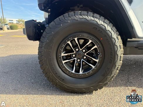 Certified 2026 Jeep Wrangler Unlimited Rubicon image 10