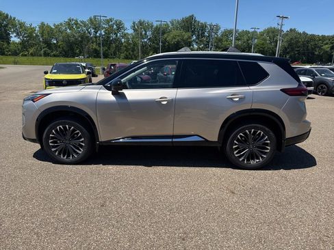 New 2026 Nissan Rogue Platinum w/ Platinum Premium Package AWD/4WD image 4