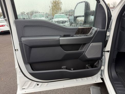 New 2026 Ford F250 Lariat w/ FX4 Off-Road Package image 17