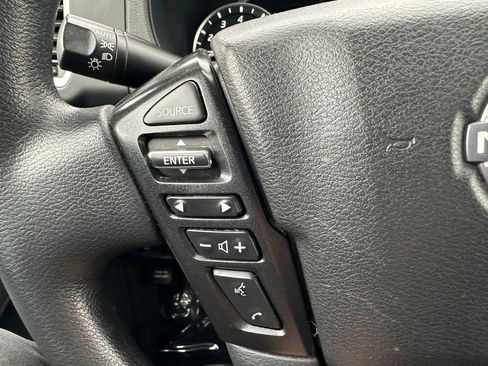 Used 2022 Nissan Frontier SV image 21