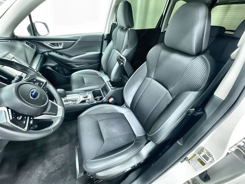 Used 2022 Subaru Forester Premium image 19