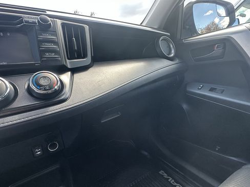 Used 2017 Toyota RAV4 LE w/ All Weather Liner Package AWD/4WD image 35