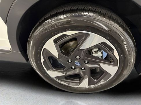 Certified 2025 Subaru Crosstrek 2.5i Limited w/ Popular Package #4A image 34