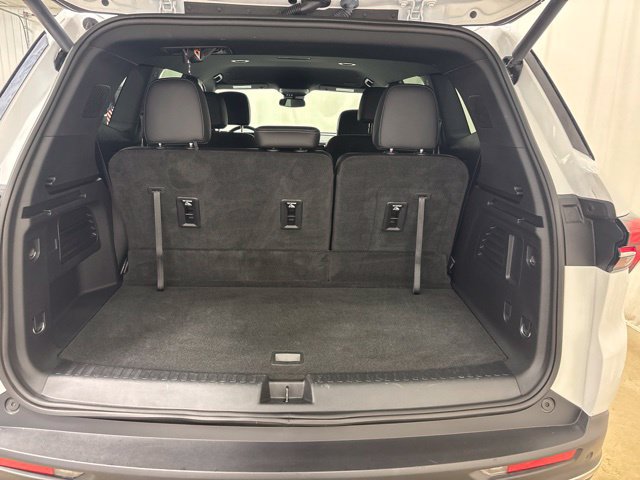 Used 2026 Buick Enclave Preferred FWD image 12