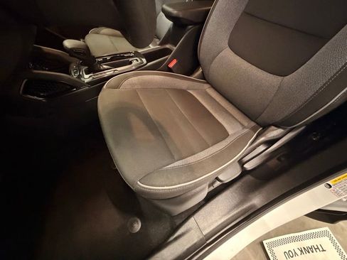 Used 2025 Chevrolet TrailBlazer LT image 30