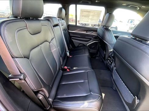 New 2026 Jeep Grand Cherokee Limited AWD/4WD image 27