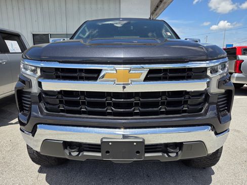 Used 2024 Chevrolet Silverado 1500 LT AWD/4WD image 7