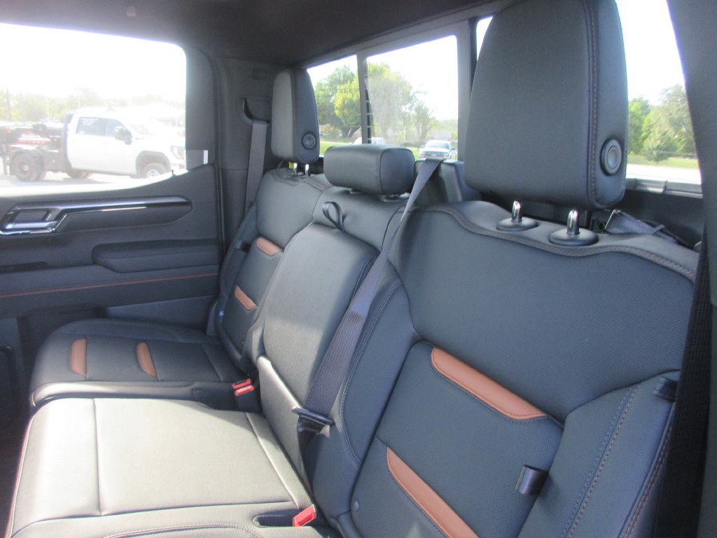 New 2026 GMC Sierra 1500 AT4 w/ AT4 Premium Package AWD/4WD image 13