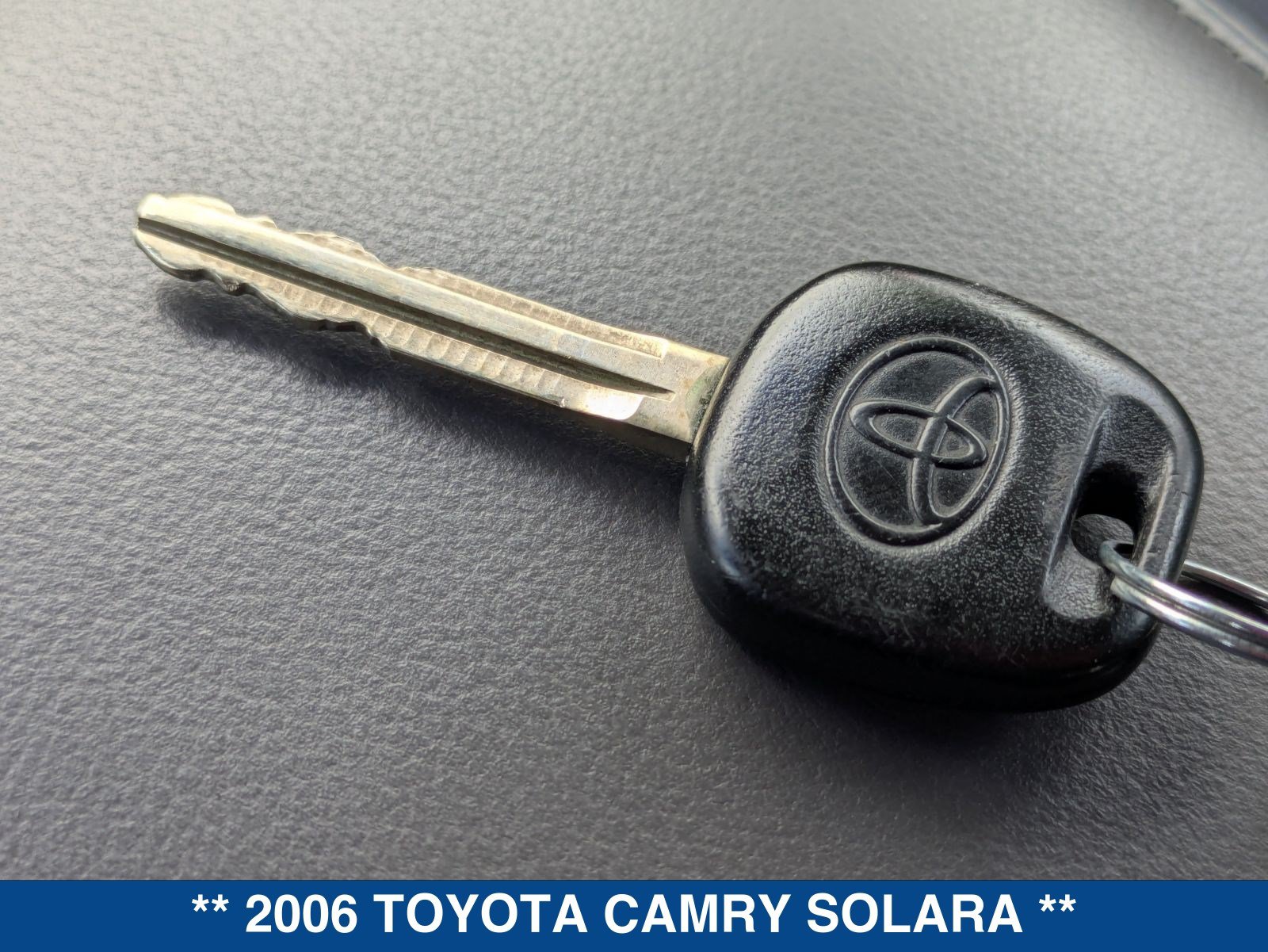 Used 2006 Toyota Solara SLE FWD image 28