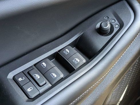 New 2026 Jeep Grand Cherokee L 4WD image 25