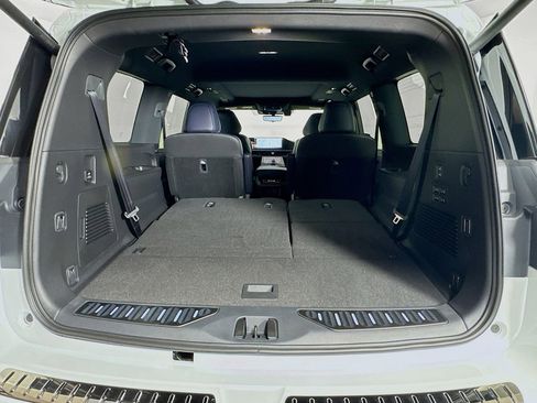 New 2026 INFINITI QX80 4WD image 33