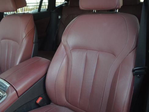 Used 2021 BMW X6 M50i w/ Premium Package image 25