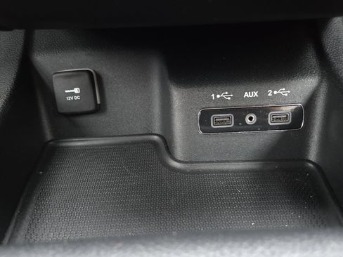 Used 2019 Dodge Durango SXT image 26