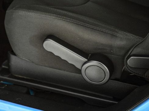 Used 2018 Jeep Wrangler Sport image 26