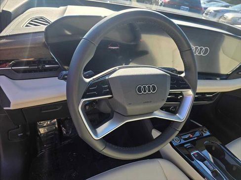 New 2025 Audi Q6 e-tron Premium image 28