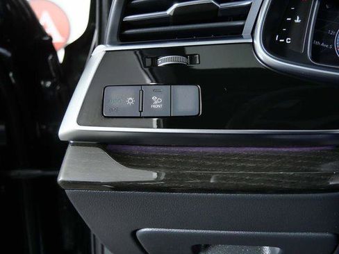 Used 2025 Audi Q7 3.0T Premium Plus image 24