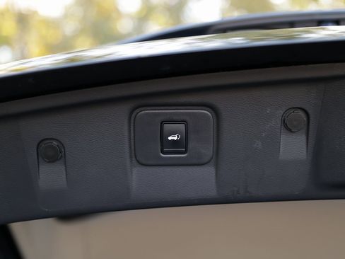 Used 2024 Nissan Murano SV image 29