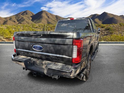 Used 2019 Ford F250 Lariat w/ Lariat Ultimate Package AWD/4WD image 3