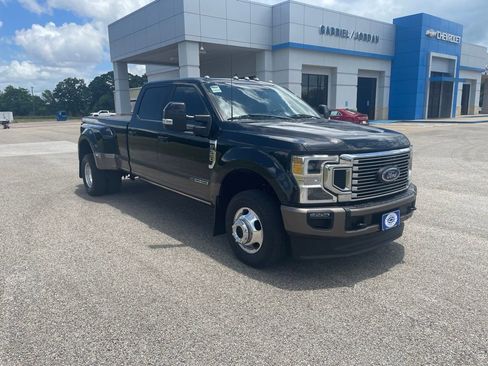 Used 2022 Ford F350 King Ranch w/ King Ranch Ultimate Package AWD/4WD image 7