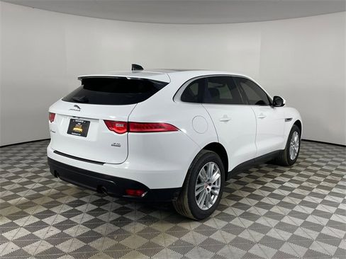 Used 2020 Jaguar F-PACE Prestige image 24