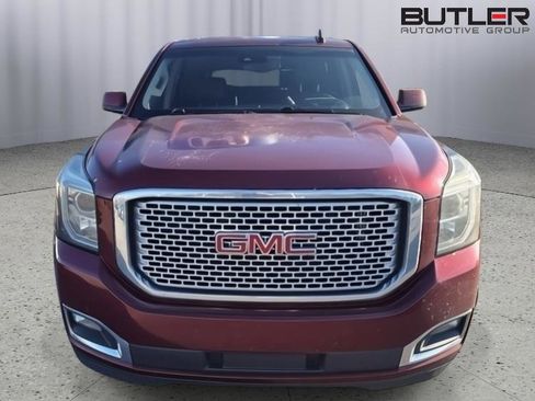Used 2017 GMC Yukon Denali w/ Open Road Package image 3