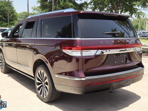 Used 2023 Lincoln Navigator L Reserve AWD/4WD image 6
