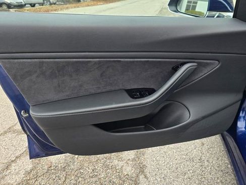 Used 2018 Tesla Model 3 Long Range image 17