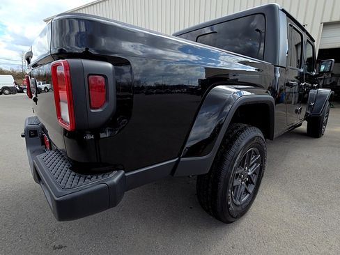 New 2026 Jeep Gladiator Sport image 5