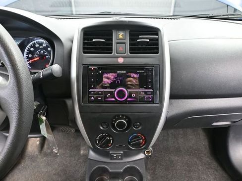 Used 2018 Nissan Versa SV image 27