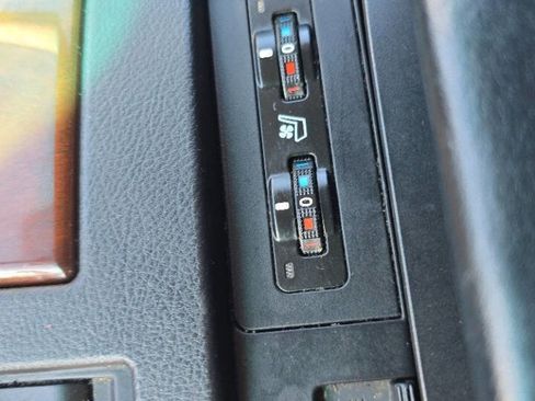 Used 2011 Lexus RX 450h AWD w/ Luxury Pkg image 29